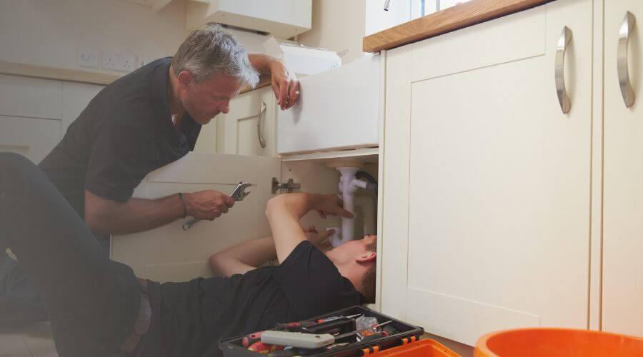 Expert burst pipe repair services in Tiffin, IA
